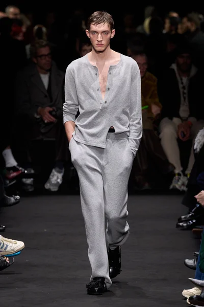 Look 39